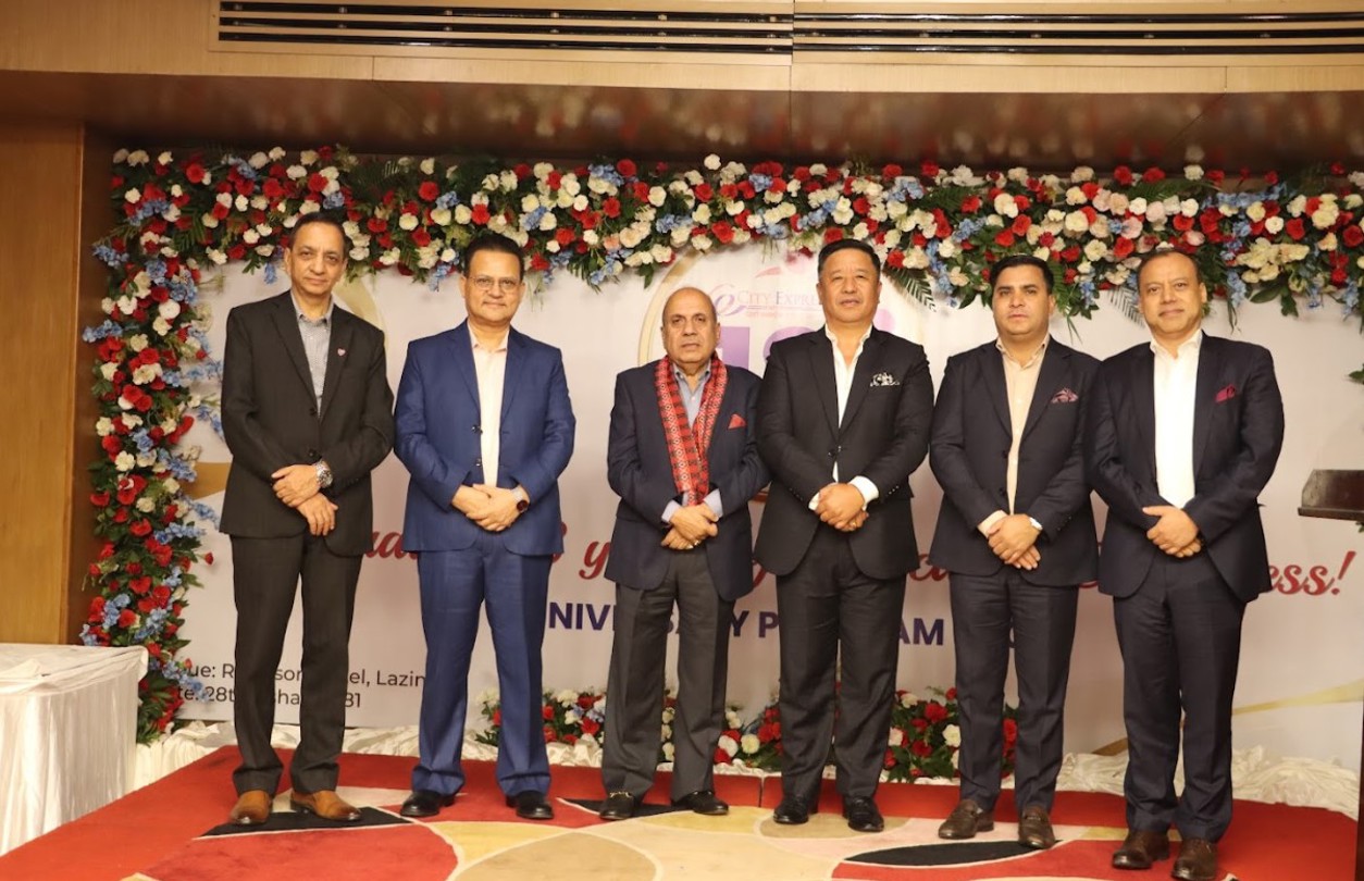 City Express Celebrates 18 years Anniversary
